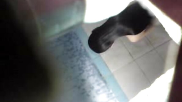 ગાય્ઝ ફુલ એચડી વીડીયો સેકસી દ્વારા તેના તમામ છિદ્રોમાં વપરાતી પાર્ટી ગર્લ